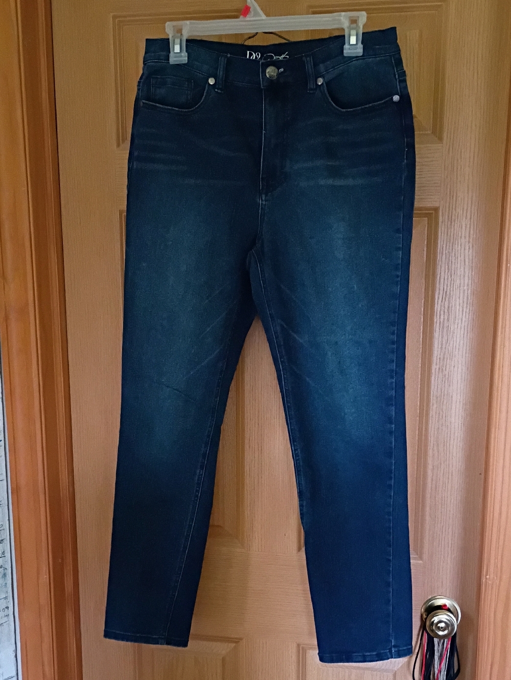 DG2 Diane Gilman Skinny Jeans